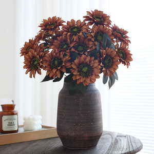 Bouquet de fleurs artificielles tournesol à 9 têtes Mohua, en plastique et soie, haute simulation, pour la décoration de la maison, du salon et de la table à manger - Product Image 4