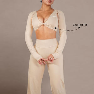 Set Yoga da Donna <span class=keywords><strong>3</strong></span> Pezzi Personalizzabile con Logo, Top Corto a Maniche Lunghe con Dettaglio Twist, Pantaloni a Zampa a Vita Alta, Controllo Pancia, Abbigliamento Sportivo per Palestra e Fitness - Product Image 2