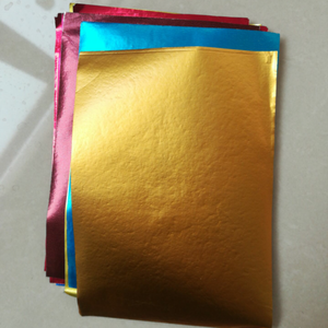 Rouleau de papier d'aluminium 8011, alliage de qualité alimentaire, tempérament doux, enduit, imprimé, épaisseur 0,02-0,03 mm, largeur 300-800 mm pour l'alimentation - Product Image 1