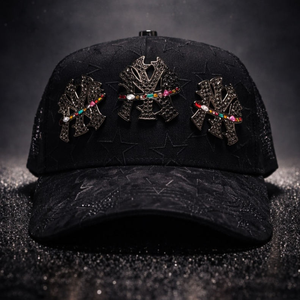 Gorra de Béisbol de Gamuza Deportiva de 5 Paneles Ajustable con Efecto Desgastado de Alta Calidad MURATRAVIS CRYSTALS BLACK 31 Gorras Inedit Hats - Product Image 3