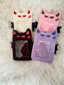Porte-clés en peluche tendance avec ailes de diable, étui souple pour cartes <span class=keywords><strong>Polaroid</strong></span>, cartes d'identité et collection de cartes de fans - Product Image 3