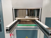 Máquina de fresado y taladrado CNC de 5 ejes con control PLC de grado industrial, con motor, para fabricación de ventanas de PVC/UPVC, gran oferta 2026