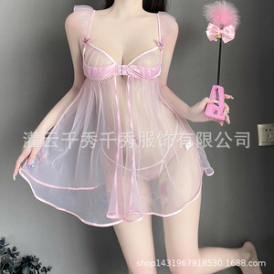 Conjunto de lencería sexy para un look apasionado a medianoche, con soporte de aros, diseño push-up y malla transparente. - Product Image 2