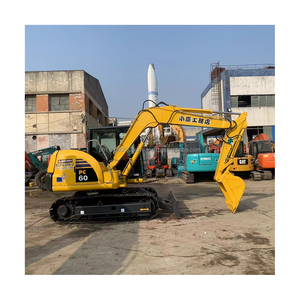 Mini-excavatrice sur chenilles Komatsu PC60-8 d'occasion de haute qualité, faible nombre d'heures de travail, 6 tonnes, avec moteur et boîte de vitesses - Product Image 4