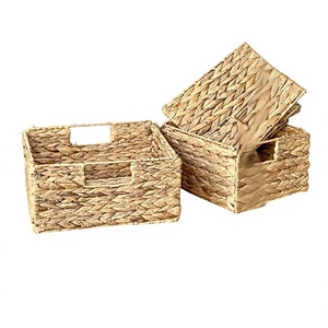 Panier en jacinthe d'eau naturelle du Vietnam, fabriqué à partir de fibres tissées, pour le rangement du linge, des jouets, des couvertures, la décoration et l'organisation de la maison - Product Image 1