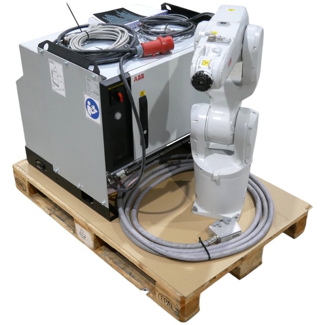 IRB1200-7/0.7 Articulated Arm Robot Payload 7kg IRC5 Drive PLC