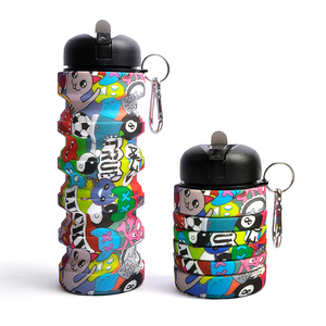 Bouteille d'eau créative en silicone de qualité alimentaire, grande capacité, multicolore, vente chaude en gros - Product Image 3
