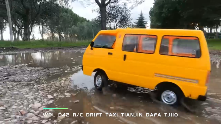 WPL D42 1/10 2WD 中置エンジン後輪駆動RWDミニチュアLEDライト搭載