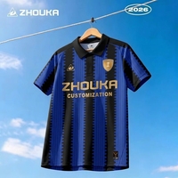 Maillot de football OEM en polyester respirant par sublimation, noir et bleu, à rayures rétro, durable, uniforme d'équipe personnalisé, vente en gros