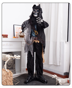 Ornement Animé <span class=keywords><strong>Capitaine</strong></span> Pirate Debout Yeux Lumineux Décoration Électrique à Induction Oscillante pour Fête d'Halloween Accessoire Animatronique - Product Image 3
