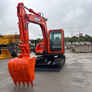 Doosan เครื่องขุด DX75ตีนตะขาบไฮดรอลิกขนาดกะทัดรัดสำหรับไซต์งานสร้างและดิน - Product Image 1