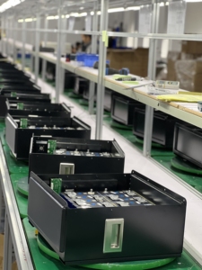 EU delongtop 48V 51.2V 5kwh 10kwh 15kwh LiFePO4 Pin 200AH mô-đun xếp chồng lên nhau Thiết kế cho hệ thống pin <span class=keywords><strong>lithium</strong></span> năng lượng mặt trời - Product Image 6