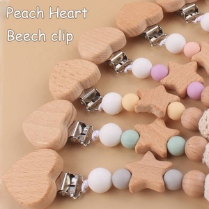 Nuevo Diseño: Clip de Madera de Haya Hecho a Mano con Bolas Tejidas de Ganchillo para Chupete, Mordedor de Madera de Haya para Bebé - Product Image 3