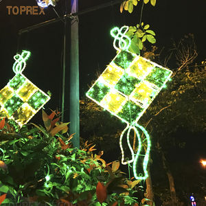 Venta caliente Festival al aire libre Motif Street Moon Ramadan Decoración Impermeable <span class=keywords><strong>Farola</strong></span> Columna 2D Luces <span class=keywords><strong>de</strong></span> <span class=keywords><strong>Navidad</strong></span> - Product Image 2