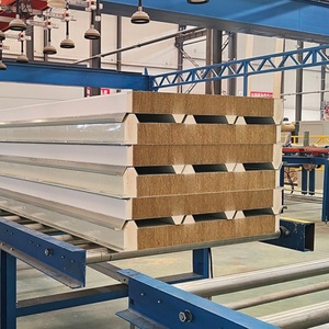 Panneau sandwich <span class=keywords><strong>de</strong></span> toiture préfabriqué, écologique, design moderne, ignifuge, en <span class=keywords><strong>laine</strong></span> <span class=keywords><strong>de</strong></span> <span class=keywords><strong>roche</strong></span> et polyuréthane, avec joint <span class=keywords><strong>de</strong></span> bordure pour plafond - Product Image 1