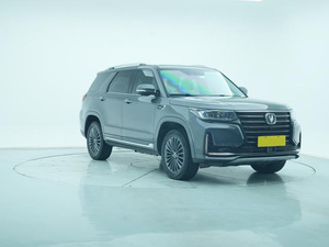 Changan CS95 2.0T <span class=keywords><strong>233</strong></span> ch L4 Turbo 4x4 Sièges en cuir de luxe Pneus R19 Voiture essence 5 portes 7 places Grand SUV Changan Voitures Chine - Product Image 3