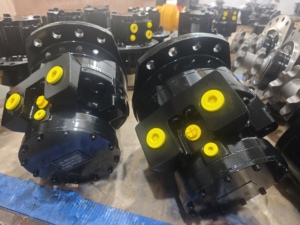 Moteur à piston hydraulique 780-1340 ml/r 45 pour chargeuse compacte - Product Image 3