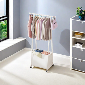 Perchero Triangular Metálico Verificado para Niños con Cesto para Ropa Sucia - Precio Mayorista - Product Image 1