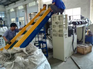 Tái sinh nhựa duy nhất vít granulator PE nhựa tái chế pelletizing máy