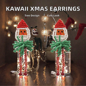 Mini pendientes colgantes con cuentas rojas y verdes de Navidad, joyería de aleación, regalo unisex - Product Image 2