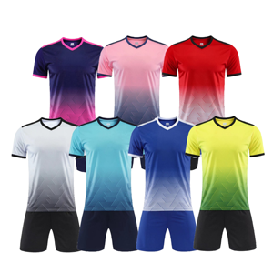 Conjunto de Camiseta y Pantalones Cortos de Fútbol Personalizados para Hombre, Impresión por Sublimación, Uniforme de Entrenamiento de Fútbol con Degradado - Product Image 2