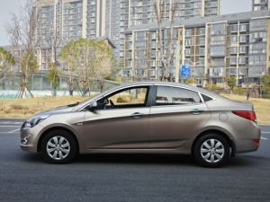 Hyundai Verna/Reina 1.4L manuelle 2014 |   Voiture <span class=keywords><strong>de</strong></span> <span class=keywords><strong>ville</strong></span> ultra fiable à faible coût |   Parfaite première voiture / véhicule utilitaire - Product Image 3