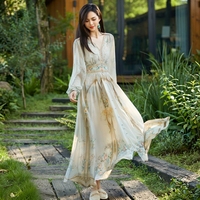 Robe longue élégante haut de gamme en soie pour femme, style vintage, nouvelle collection printemps 2026, motif floral, en soie de mûrier, taille haute, col en V, antistatique