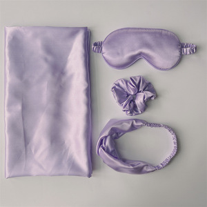 Juego de banda <span class=keywords><strong>para</strong></span> el cabello y bolsa de almacenamiento <span class=keywords><strong>para</strong></span> el intestino grueso, gafas de seda de imitación de cuatro piezas, caja de regalo cuadrada perfecta <span class=keywords><strong>para</strong></span> uso doméstico - Product Image 1