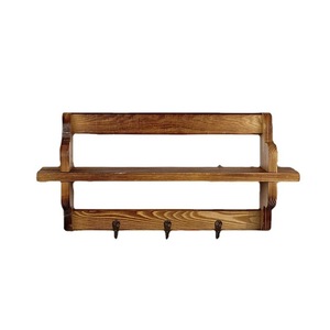 Estante de almacenamiento de madera para montar en la pared con ganchos para guardar llaves y abrigos en la entrada, forma rectangular, color carbón. - Product Image 5