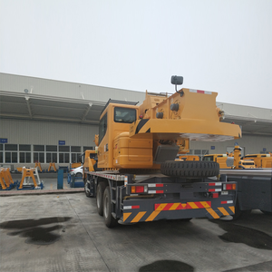 Motor, componente principal de la grúa móvil todoterreno XCA230 de 230 toneladas - Product Image 3