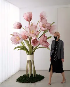 Kunden spezifische riesige Seiden tulpen künstliche riesige Organza-Blumen arrangements für Fenster-/Hochzeits-/Laden-/Party dekoration