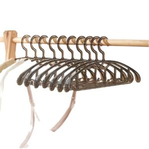 Ensemble de 10 cintres rectangulaires en velours gris fumé, antidérapants, avec crochets pour organiser les vêtements, les pantalons et les cravates - Product Image 1