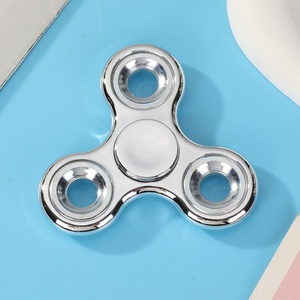 Hand Spinner à Trois Doigts Personnalisable avec Logo, Gyroscope Anti-Stress en Plastique ABS - Product Image 5