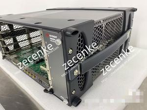 Chasis AXIe de 5 Ranuras Agilent Keysight M9505A para M8195a M8190a Negro - Product Image 5