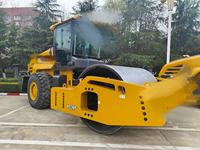 Rouleau vibratoire à tambour unique XS395, compresseur de sol de 38340 kg, tambour de 2400 mm, machine de construction robuste