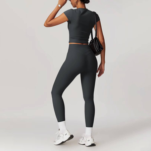 Conjunto Deportivo de Yoga para Hombre de 2 Piezas con Sujetadores Deportivos Ajustables y Leggings con Patrón Sólido y Cintura Elástica para Gimnasio y Fitness - Product Image 2