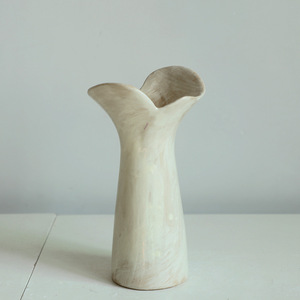 <span class=keywords><strong>Vaso</strong></span> di argilla di lusso fatto a mano <span class=keywords><strong>Beige</strong></span> e crema con finitura bianca lucida moderno stile europeo per interni per uso da tavolo o da pavimento - Product Image 2