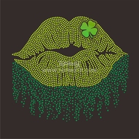 Saint Patrick's Day Lips Shamrock Hot Fix Strass Vert Irisé Sparkle Vinyle Lumière Aurorale Transfert De Chaleur Pour Sacs De Chemises