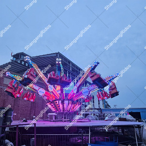Atracción Móvil de Salto con Remolque Passion Jump de 24 Asientos, con Luces LED - Product Image 5