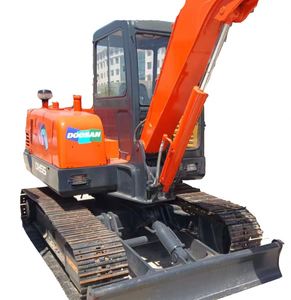 รถขุดขนาดเล็ก DOOSAN 5.5 ตัน สำหรับงานก่อสร้างทางวิศวกรรม ใช้สำหรับโครงการย้ายดิน ชิ้นส่วนหลัก มอเตอร์ เกียร์บ็อกซ์ เกียร์ - Product Image 1