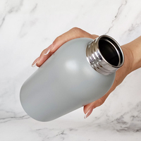 Bouteille d'eau isotherme personnalisée en acier inoxydable, grande et fine, 750 ml, pour filles, avec revêtement en caoutchouc et logo personnalisé, pour boissons chaudes et froides