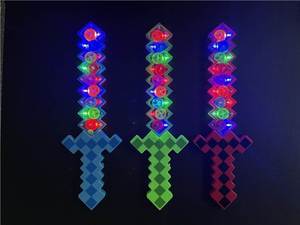 <span class=keywords><strong>Sabre</strong></span> <span class=keywords><strong>laser</strong></span> LED 2024 avec pixels <span class=keywords><strong>lumineux</strong></span>, effets clignotants, sons <span class=keywords><strong>et</strong></span> baguette lumineuse multi-clignotante - Product Image 2