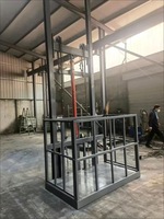 Ascenseur de fret extérieur pour entrepôt d'usine, plateforme élévatrice hydraulique à grandes rails de guidage, capacité de charge 2026 kg