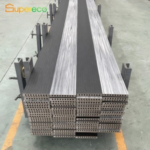 Hiện Đại 140x22 Mét Hollow WPC ngoài trời decking gỗ không thấm nước nhựa <span class=keywords><strong>composite</strong></span> sàn gỗ Xử lý bề mặt hạt chải - Product Image 2