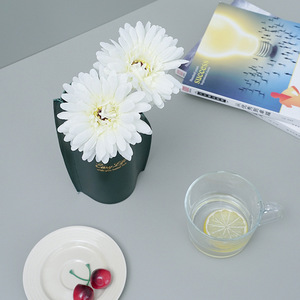 Cubierta moderna para florero de flores secas, adorno de escritorio para el hogar, cubierta creativa para florero de cuero PU. - Product Image 3