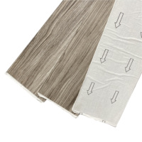 Vinyle de PVC de 2mm 3mm parquetant le dos sec ou auto-adhésif LVT pour d'intérieur
