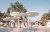 Grande structure d'ombre sculpturale extérieure en acier inoxydable autoportante, parcs publics de taille personnalisable, centres d'exposition