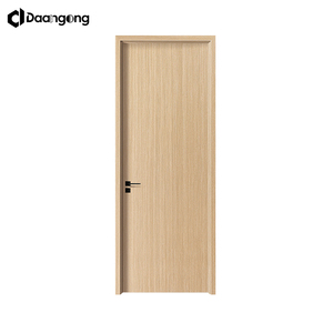 أبواب داخلية مسطحة بتصميم بسيط من الخشب الهندسي، جاهزة للطلاء لمشاريع تجديد الشقق - Product Image 1