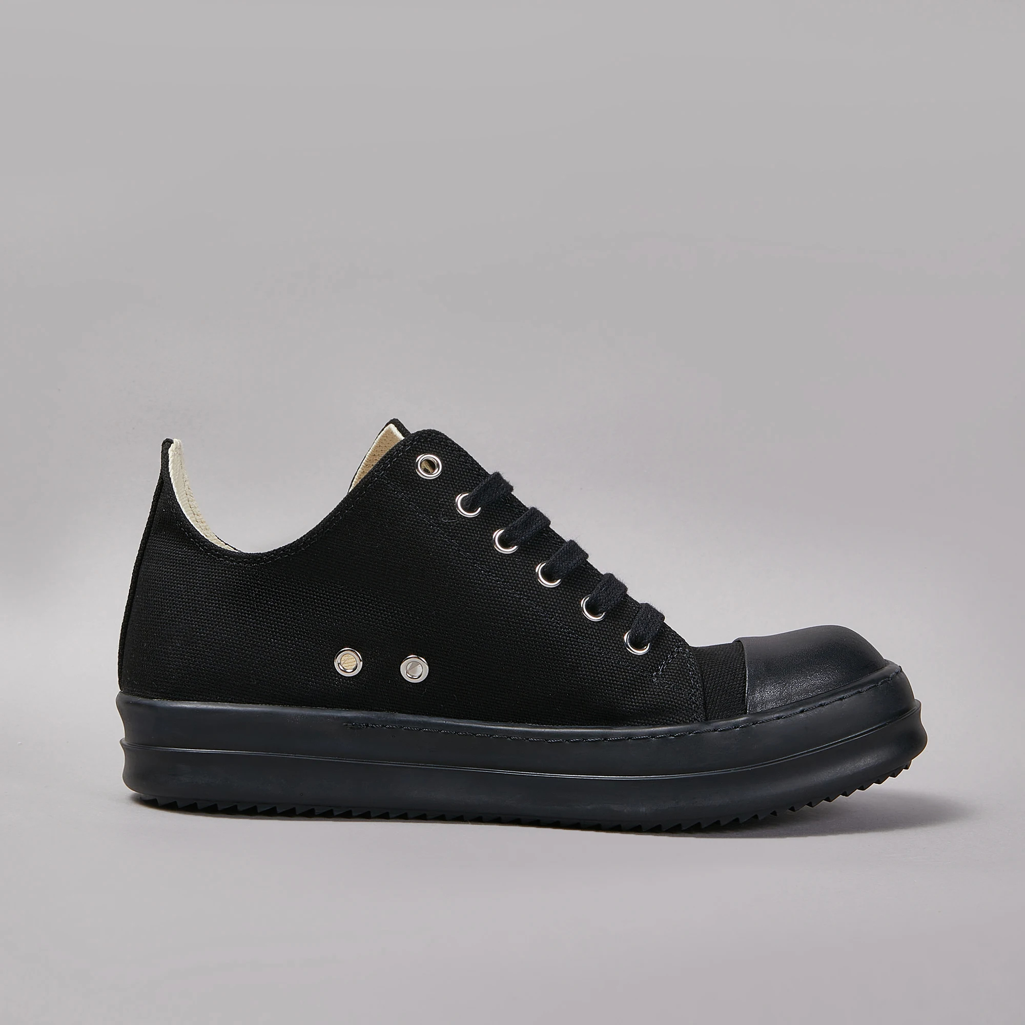 style toile noire 2