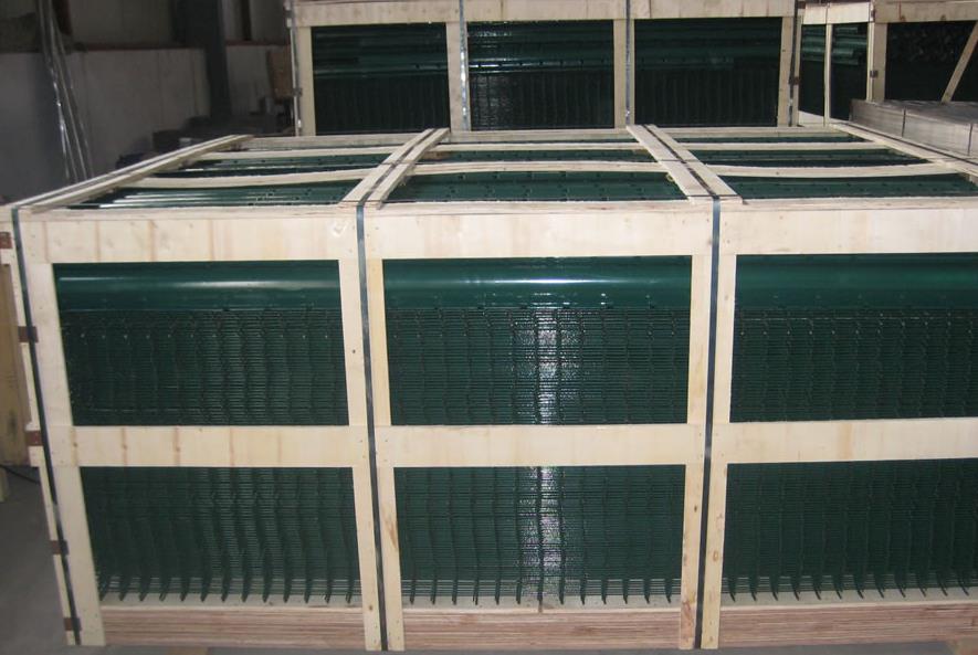 Hot dipped galvanized 3D Curvy PVC Coated Welded Wire Mesh Fencing